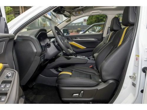 Характеристики автомобиля Haval F7x 2.0T DCT Smart Technology (04.2019 - 08.2020): фото, вместимость, скорость, двигатель, топливо, масса, отзывы