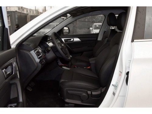 Характеристики автомобиля Haval H2 1.5T AT Red Label Elite (05.2015 - 08.2015): фото, вместимость, скорость, двигатель, топливо, масса, отзывы