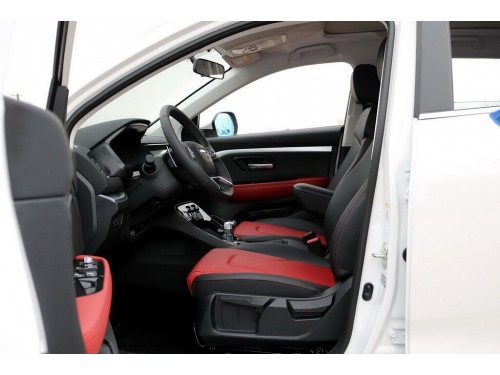 Характеристики автомобиля Haval H2s 1.5T MT Red Label Elite (11.2016 - 09.2017): фото, вместимость, скорость, двигатель, топливо, масса, отзывы