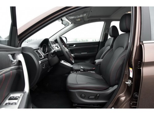 Характеристики автомобиля Haval M6 1.5T DCT Premium (09.2018 - 06.2019): фото, вместимость, скорость, двигатель, топливо, масса, отзывы