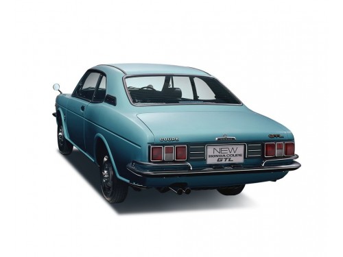 Характеристики автомобиля Honda 1300 1.3 Golden Series Deluxe (06.1971 - 09.1972): фото, вместимость, скорость, двигатель, топливо, масса, отзывы