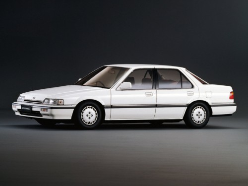 Характеристики автомобиля Honda Accord 2.0i MT EX (06.1987 - 09.1989): фото, вместимость, скорость, двигатель, топливо, масса, отзывы