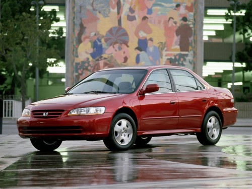 Характеристики автомобиля Honda Accord 3.0 AT EX V6 (09.2000 - 01.2002): фото, вместимость, скорость, двигатель, топливо, масса, отзывы