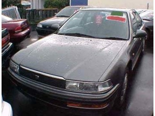 Характеристики автомобиля Honda Ascot 2.0 FBT-i (07.1991 - 09.1993): фото, вместимость, скорость, двигатель, топливо, масса, отзывы