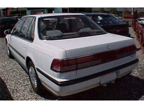 Характеристики автомобиля Honda Ascot 2.0 FBX-i (07.1991 - 09.1993): фото, вместимость, скорость, двигатель, топливо, масса, отзывы
