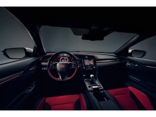 Характеристики автомобиля Honda Civic Type R 2.0 MT Type R GT (02.2017 - 12.2019): фото, вместимость, скорость, двигатель, топливо, масса, отзывы
