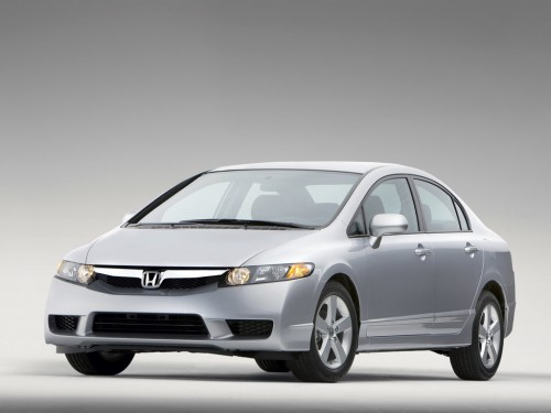 Характеристики автомобиля Honda Civic 1.3 CVT Hybrid (02.2008 - 12.2010): фото, вместимость, скорость, двигатель, топливо, масса, отзывы