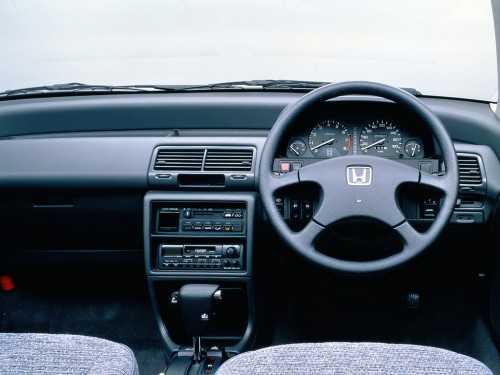 Характеристики автомобиля Honda Civic 1.5 35x (09.1989 - 08.1991): фото, вместимость, скорость, двигатель, топливо, масса, отзывы