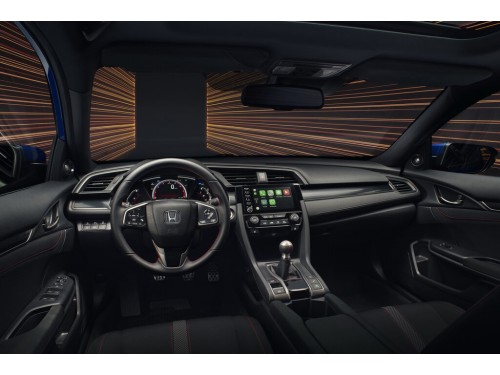 Характеристики автомобиля Honda Civic 1.0 VTEC MT Comfort (12.2019 - 02.2021): фото, вместимость, скорость, двигатель, топливо, масса, отзывы
