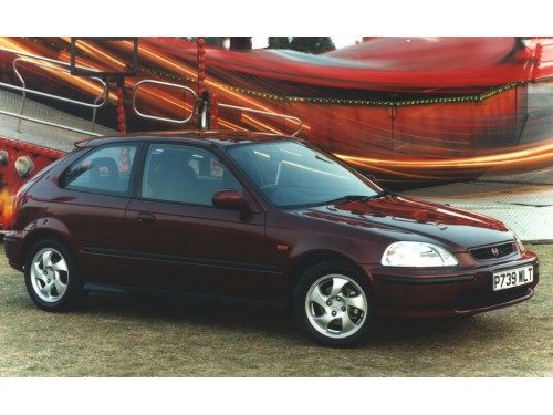 Характеристики автомобиля Honda Civic 1.6 MT VTi (03.1996 - 02.1999): фото, вместимость, скорость, двигатель, топливо, масса, отзывы