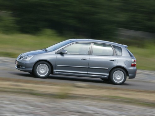 Характеристики автомобиля Honda Civic 1.4i MT S (09.2003 - 08.2005): фото, вместимость, скорость, двигатель, топливо, масса, отзывы