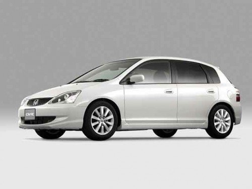 Характеристики автомобиля Honda Civic 1.7 X (09.2003 - 08.2005): фото, вместимость, скорость, двигатель, топливо, масса, отзывы