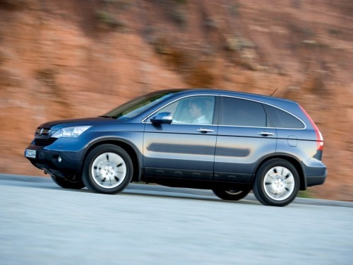 Характеристики автомобиля Honda CR-V 2.0 MT Elegance (03.2007 - 03.2010): фото, вместимость, скорость, двигатель, топливо, масса, отзывы