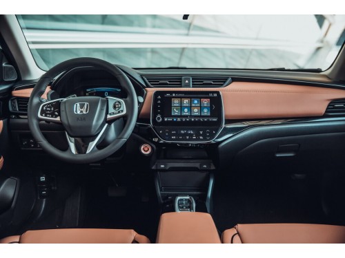 Характеристики автомобиля Honda Crider 1.0T CVT Magic Night Edition (08.2021 - 04.2023): фото, вместимость, скорость, двигатель, топливо, масса, отзывы