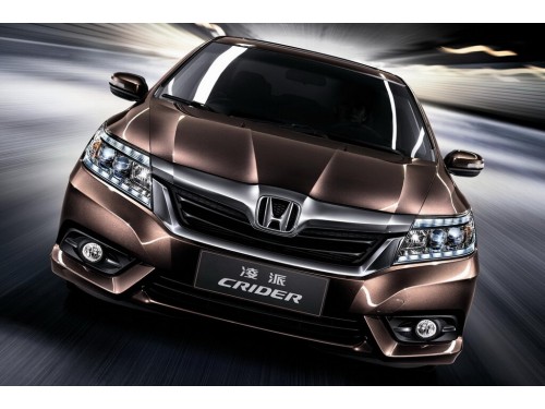Характеристики автомобиля Honda Crider 1.8 AT Comfort (10.2014 - 12.2015): фото, вместимость, скорость, двигатель, топливо, масса, отзывы