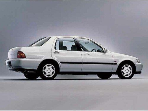 Характеристики автомобиля Honda Domani 1.6 Vi (10.1995 - 12.1996): фото, вместимость, скорость, двигатель, топливо, масса, отзывы