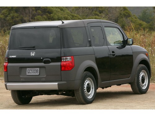 Характеристики автомобиля Honda Element 2.4 2WD MT DX (01.2003 - 06.2004): фото, вместимость, скорость, двигатель, топливо, масса, отзывы