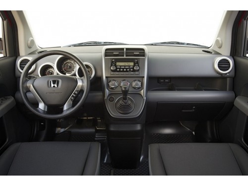 Характеристики автомобиля Honda Element 2.4 2WD MT DX (01.2003 - 06.2004): фото, вместимость, скорость, двигатель, топливо, масса, отзывы