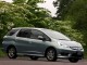 Характеристики автомобиля Honda Fit Shuttle 1.5 15X 4WD (07.2012 - 07.2013): фото, вместимость, скорость, двигатель, топливо, масса, отзывы