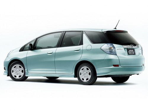 Характеристики автомобиля Honda Fit Shuttle 1.3 Smart selection (06.2012 - 07.2013): фото, вместимость, скорость, двигатель, топливо, масса, отзывы