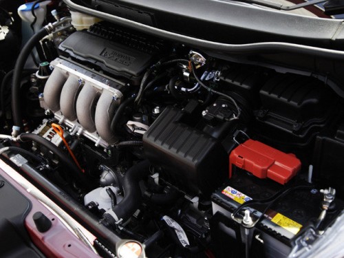 Характеристики автомобиля Honda Fit Shuttle 1.5 15X (06.2012 - 07.2013): фото, вместимость, скорость, двигатель, топливо, масса, отзывы