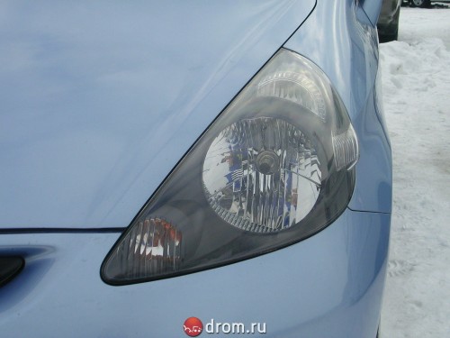 Характеристики автомобиля Honda Fit 1.3 A (04.2003 - 09.2003): фото, вместимость, скорость, двигатель, топливо, масса, отзывы