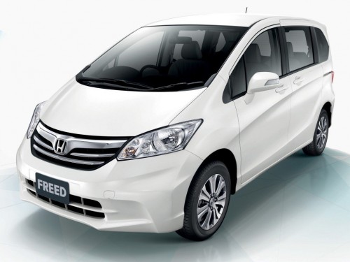 Характеристики автомобиля Honda Freed 1.5 G (11.2012 - 03.2014): фото, вместимость, скорость, двигатель, топливо, масса, отзывы