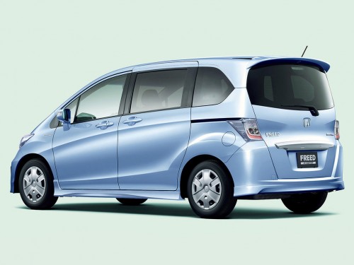 Характеристики автомобиля Honda Freed 1.5 G (11.2012 - 03.2014): фото, вместимость, скорость, двигатель, топливо, масса, отзывы
