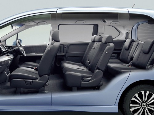 Характеристики автомобиля Honda Freed 1.5 X wheelchair-adapted 2-row seating type (10.2011 - 10.2012): фото, вместимость, скорость, двигатель, топливо, масса, отзывы