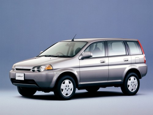 Характеристики автомобиля Honda HR-V 1.6 J4 Sound Player (02.2001 - 06.2001): фото, вместимость, скорость, двигатель, топливо, масса, отзывы