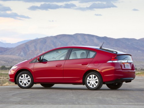 Характеристики автомобиля Honda Insight 1.3 CVT LX (10.2011 - 11.2014): фото, вместимость, скорость, двигатель, топливо, масса, отзывы