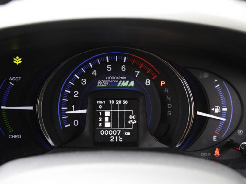 Характеристики автомобиля Honda Insight 1.3 L (11.2011 - 04.2013): фото, вместимость, скорость, двигатель, топливо, масса, отзывы