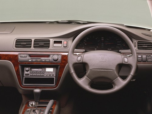 Характеристики автомобиля Honda Inspire 3.2 32V (11.1996 - 09.1998): фото, вместимость, скорость, двигатель, топливо, масса, отзывы