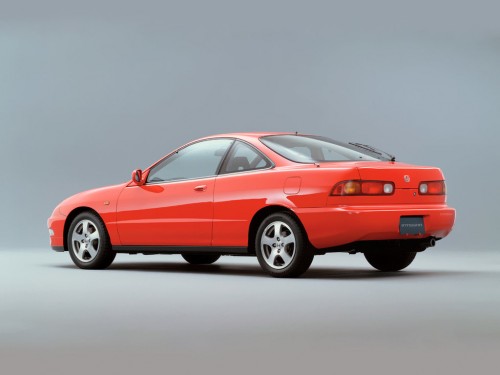 Характеристики автомобиля Honda Integra 1.6 ZX (05.1993 - 08.1995): фото, вместимость, скорость, двигатель, топливо, масса, отзывы