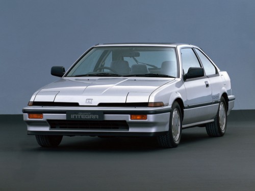 Характеристики автомобиля Honda Integra 1.6 RSi (02.1985 - 09.1987): фото, вместимость, скорость, двигатель, топливо, масса, отзывы