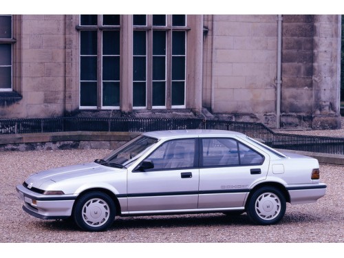Характеристики автомобиля Honda Integra 1.5 RX (10.1987 - 03.1989): фото, вместимость, скорость, двигатель, топливо, масса, отзывы