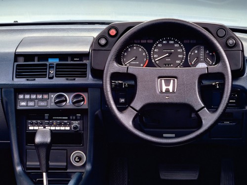 Характеристики автомобиля Honda Legend 2.0 V6Gi Exclusive (09.1987 - 09.1990): фото, вместимость, скорость, двигатель, топливо, масса, отзывы