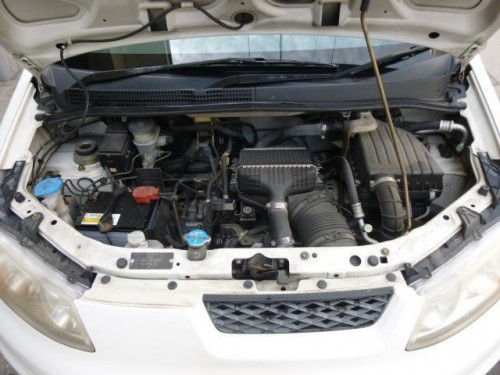 Характеристики автомобиля Honda Life Dunk 660 TS (08.2002 - 08.2003): фото, вместимость, скорость, двигатель, топливо, масса, отзывы