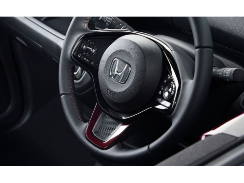 Характеристики автомобиля Honda N-BOX 660 L (12.2021 - 09.2023): фото, вместимость, скорость, двигатель, топливо, масса, отзывы