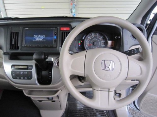 Характеристики автомобиля Honda N-WGN 660 G rotating passenger seat (07.2015 - 05.2016): фото, вместимость, скорость, двигатель, топливо, масса, отзывы