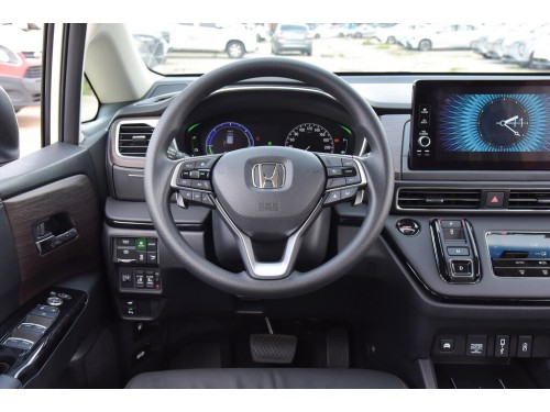 Характеристики автомобиля Honda Odyssey e:HEV 2.0 e-CVT Enjoy (12.2021 - н.в.): фото, вместимость, скорость, двигатель, топливо, масса, отзывы