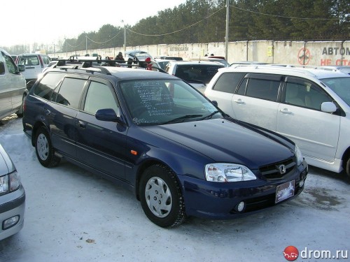 Характеристики автомобиля Honda Orthia 2.0 B (06.1999 - 01.2002): фото, вместимость, скорость, двигатель, топливо, масса, отзывы