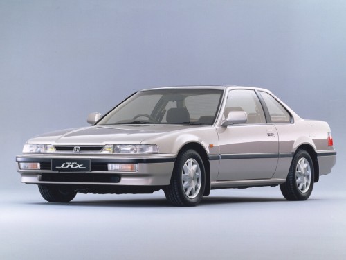 Характеристики автомобиля Honda Prelude 2.0 XL (11.1989 - 08.1991): фото, вместимость, скорость, двигатель, топливо, масса, отзывы