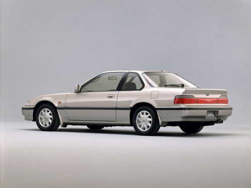Характеристики автомобиля Honda Prelude 2.0 Si (11.1989 - 08.1991): фото, вместимость, скорость, двигатель, топливо, масса, отзывы