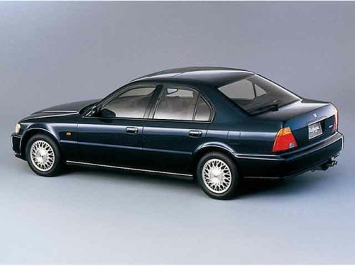 Характеристики автомобиля Honda Rafaga 2.5 S (10.1993 - 05.1995): фото, вместимость, скорость, двигатель, топливо, масса, отзывы
