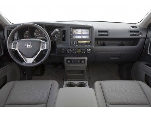 Характеристики автомобиля Honda Ridgeline 3.5 AT RT (05.2008 - 04.2011): фото, вместимость, скорость, двигатель, топливо, масса, отзывы