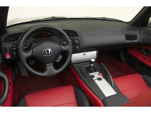 Характеристики автомобиля Honda S2000 2.2 MT S2000 (02.2003 - 01.2009): фото, вместимость, скорость, двигатель, топливо, масса, отзывы