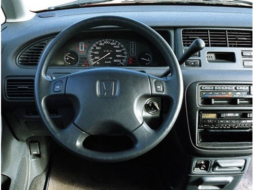 Характеристики автомобиля Honda Shuttle 2.2 AT ES (03.1995 - 08.1998): фото, вместимость, скорость, двигатель, топливо, масса, отзывы
