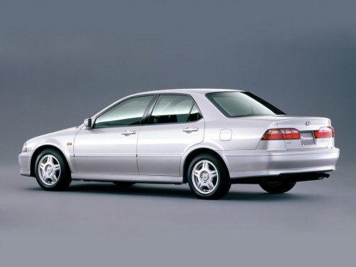Характеристики автомобиля Honda Torneo 1.8 VTE (06.2000 - 04.2001): фото, вместимость, скорость, двигатель, топливо, масса, отзывы