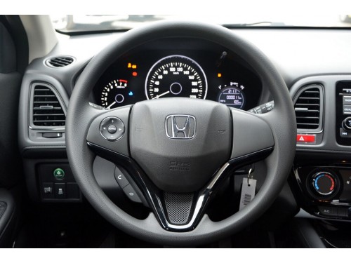 Характеристики автомобиля Honda Vezel 1.8 CVT Luxury (10.2014 - 12.2016): фото, вместимость, скорость, двигатель, топливо, масса, отзывы